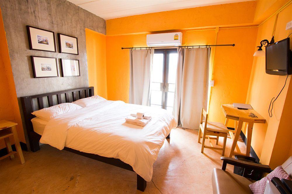 Isleep Guesthouse Chiang Mai Bagian luar foto