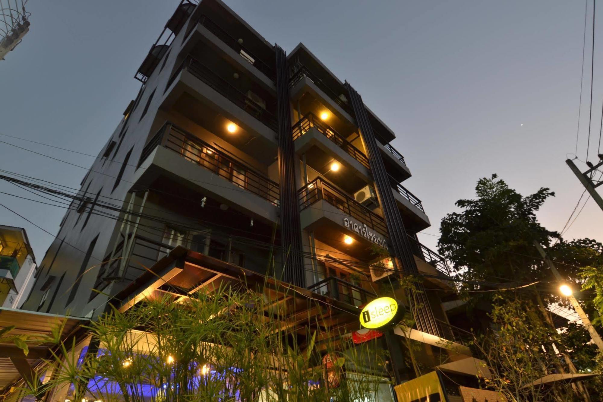 Isleep Guesthouse Chiang Mai Bagian luar foto