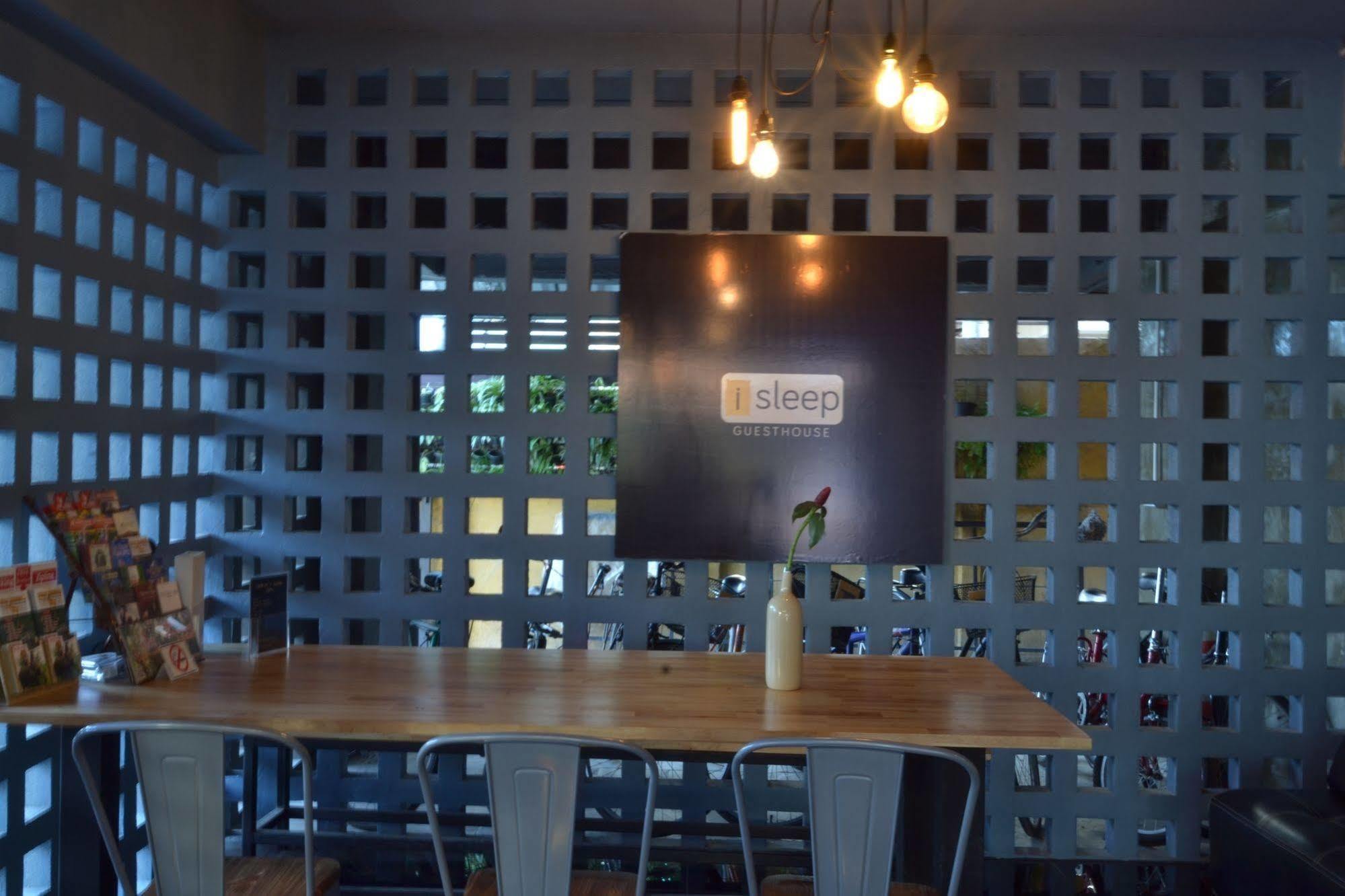 Isleep Guesthouse Chiang Mai Bagian luar foto