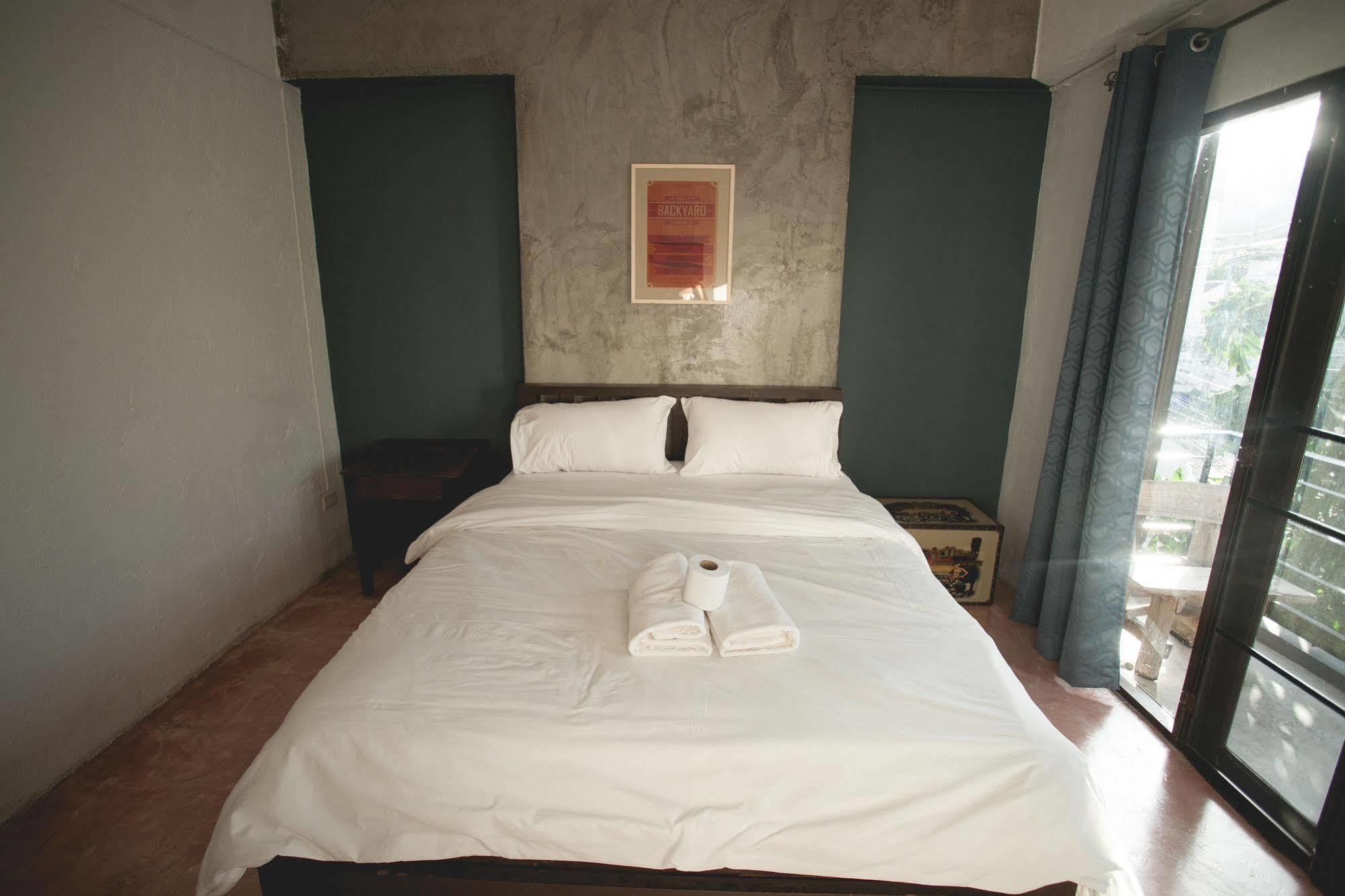 Isleep Guesthouse Chiang Mai Bagian luar foto