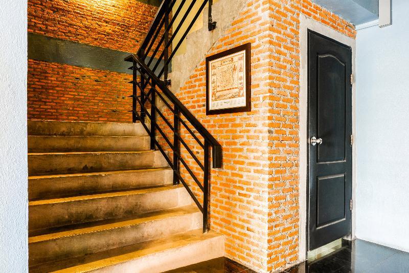 Isleep Guesthouse Chiang Mai Bagian luar foto