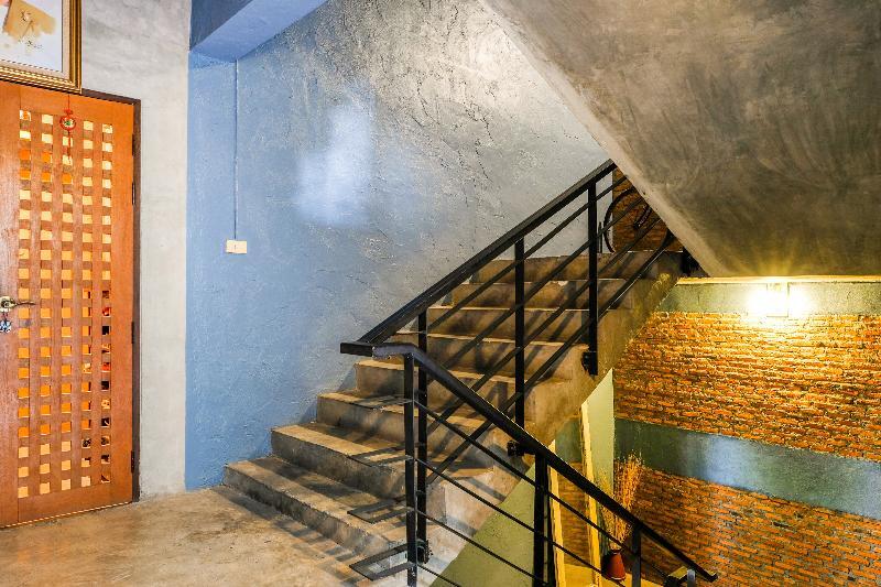 Isleep Guesthouse Chiang Mai Bagian luar foto
