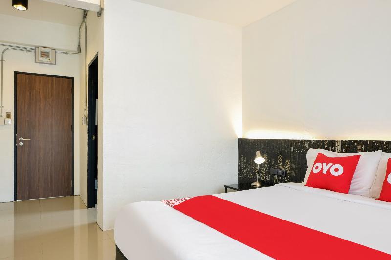 Isleep Guesthouse Chiang Mai Bagian luar foto