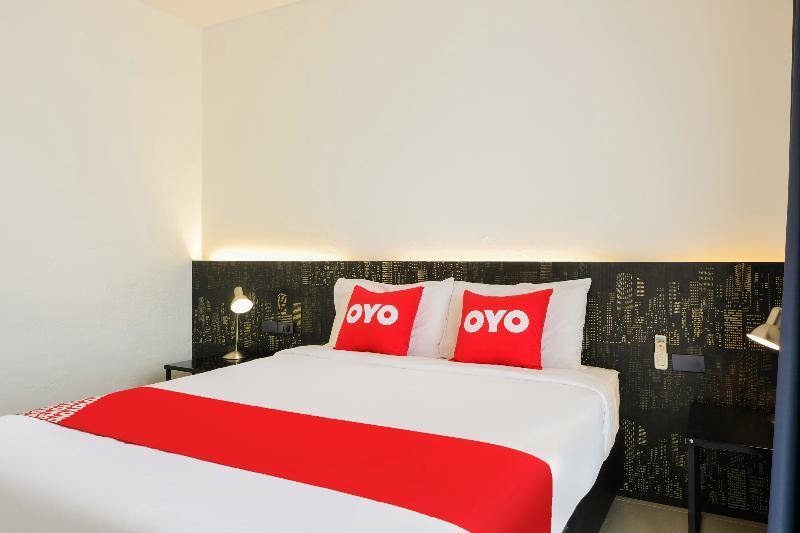 Isleep Guesthouse Chiang Mai Bagian luar foto