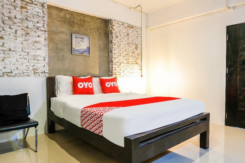 Isleep Guesthouse Chiang Mai Bagian luar foto