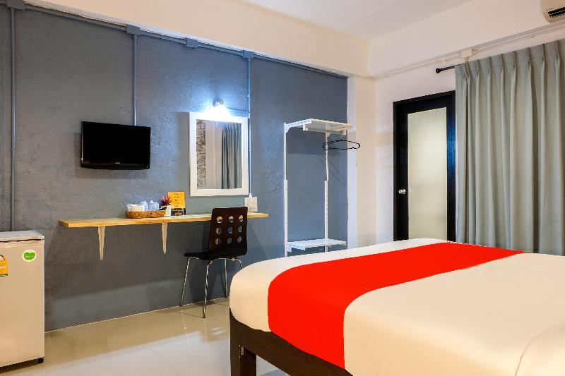Isleep Guesthouse Chiang Mai Bagian luar foto