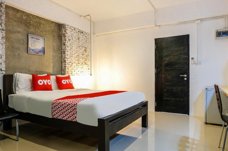 Isleep Guesthouse Chiang Mai Bagian luar foto